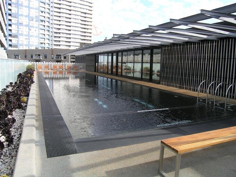 1303/8 Waterview Walk (South), Docklands VIC 3008