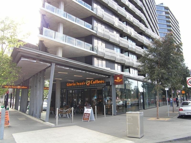 1303/8 Waterview Walk (South), Docklands VIC 3008