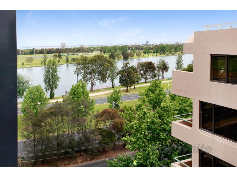 720/74 Queens Road, Melbourne VIC 3004