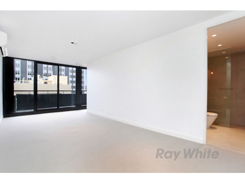 720/74 Queens Road, Melbourne VIC 3004
