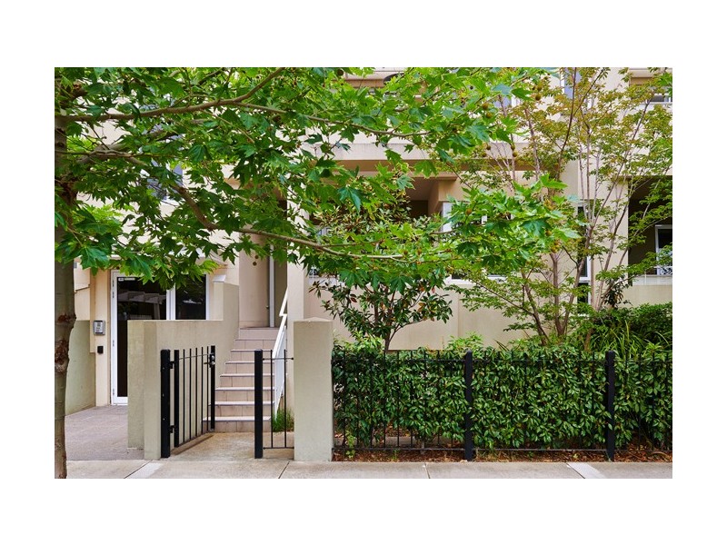 3/5 Liardet Street, Port Melbourne VIC 3207