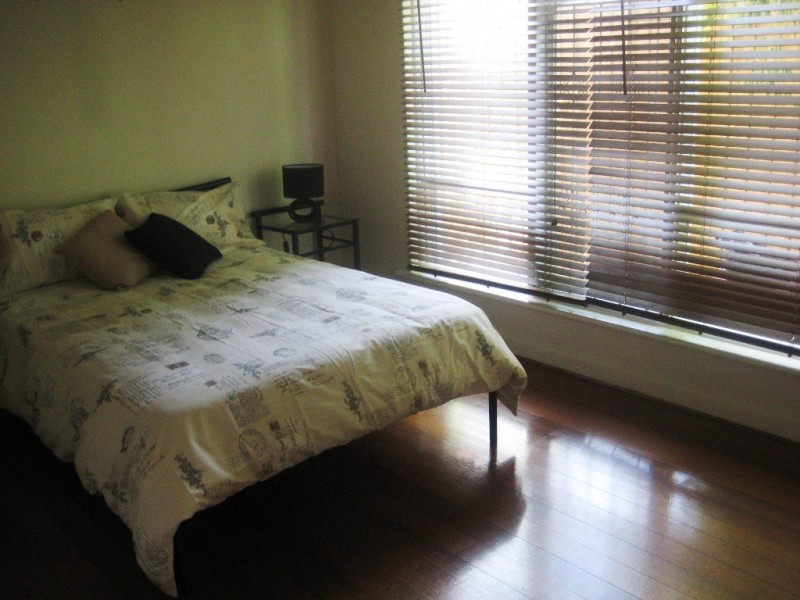 15/10 Acland Street, St Kilda VIC 3182