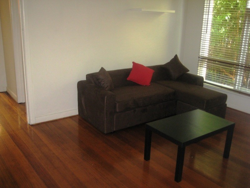 15/10 Acland Street, St Kilda VIC 3182