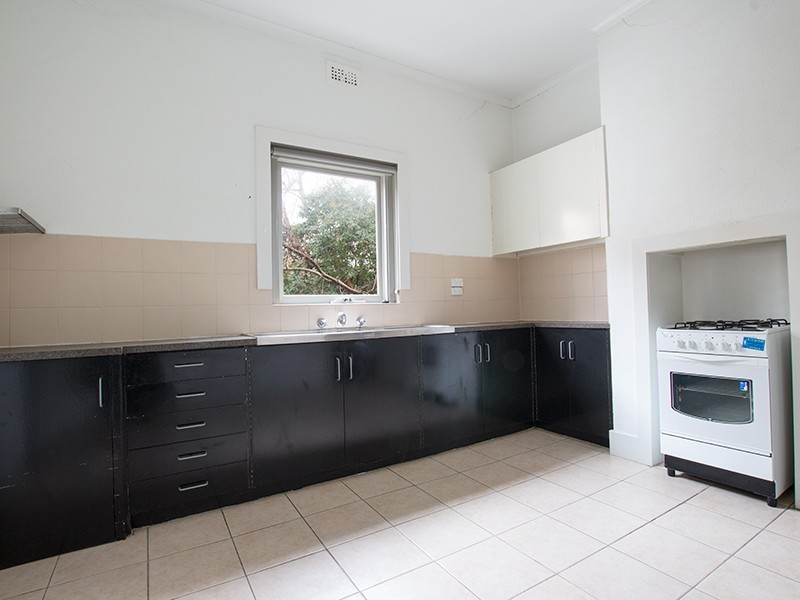 37D Acland Street, St Kilda VIC 3182