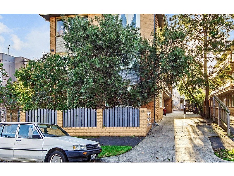 1/66 Foam Street, Elwood VIC 3184