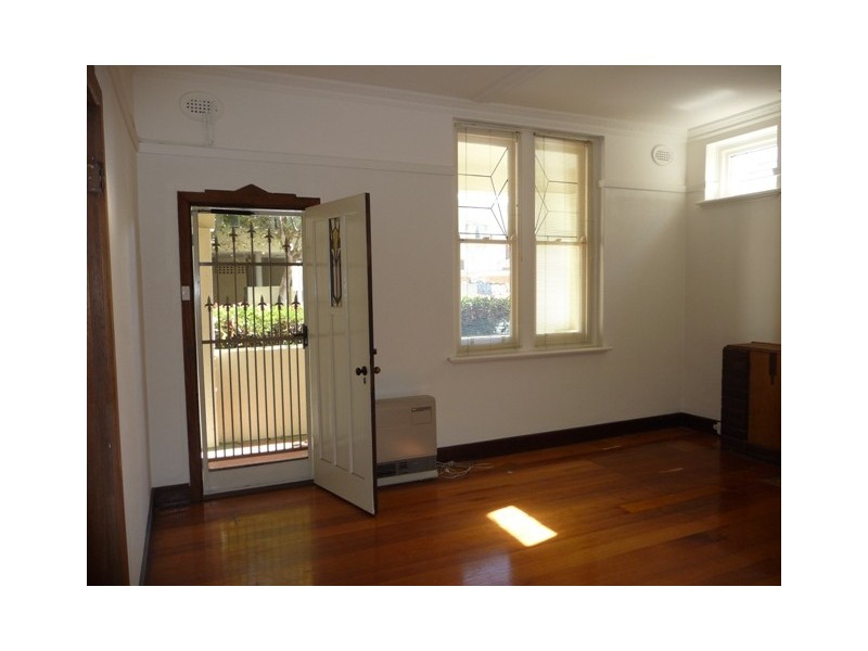 2/1 Robe Street, St Kilda VIC 3182