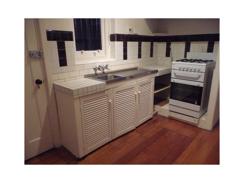 2/1 Robe Street, St Kilda VIC 3182