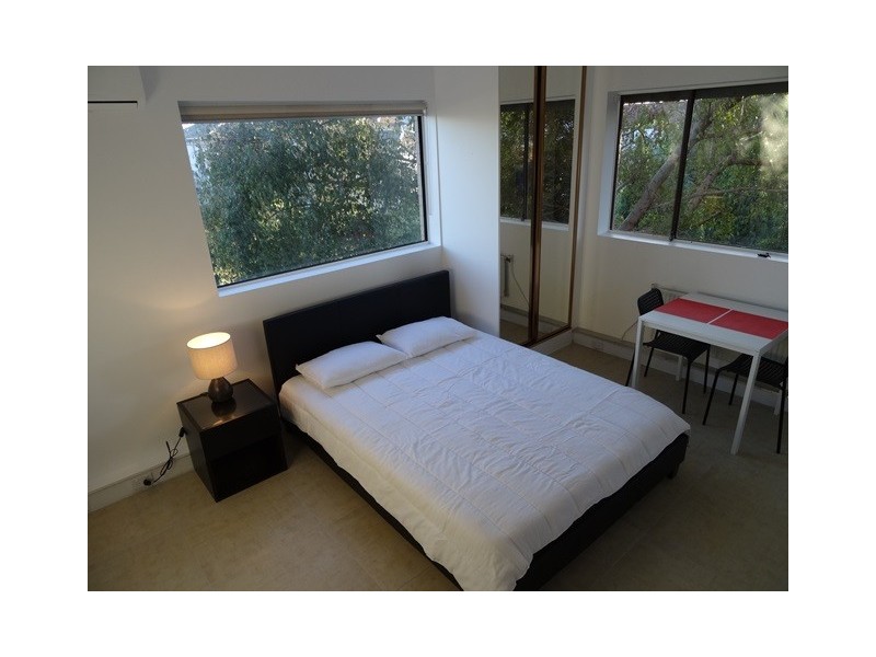 33/25 Redan Street, St Kilda VIC 3182