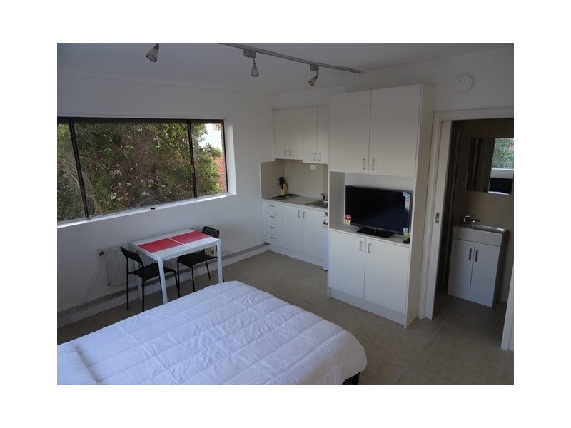 33/25 Redan Street, St Kilda VIC 3182