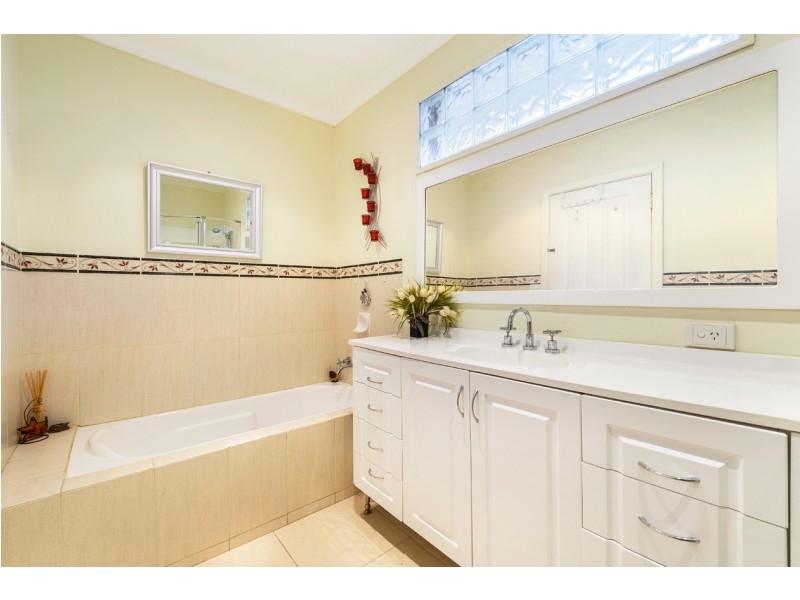 6 Ashby Court, Chadstone VIC 3148