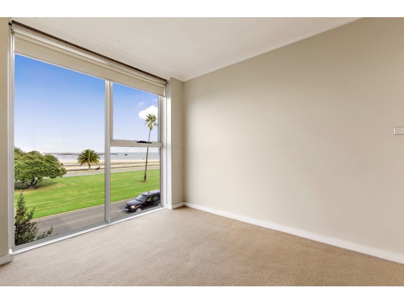 13/323 Beaconsfield Parade, St Kilda VIC 3182
