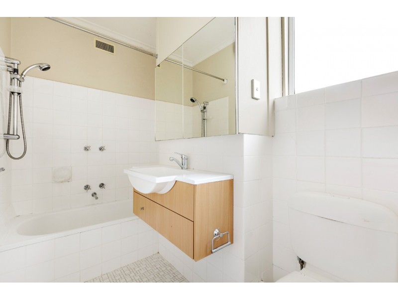 13/323 Beaconsfield Parade, St Kilda VIC 3182