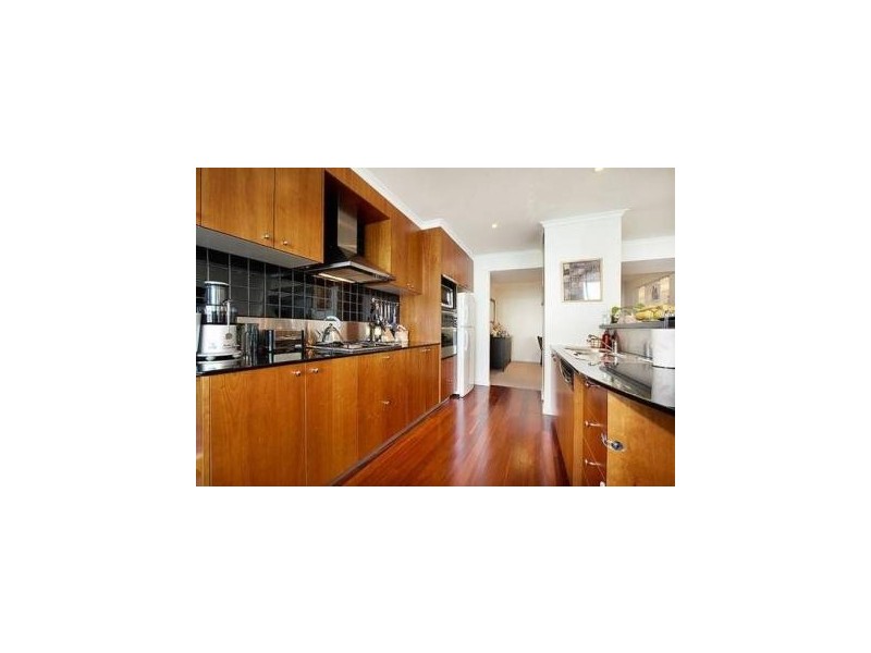 205/127 Beach Street, Port Melbourne VIC 3207