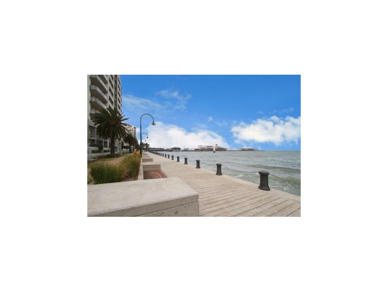 205/127 Beach Street, Port Melbourne VIC 3207