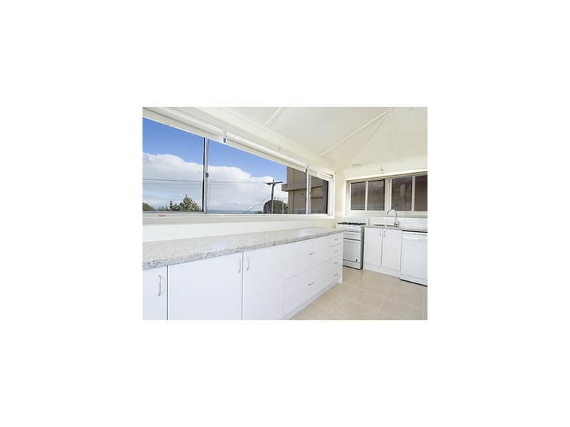 4/24 Marine Parade, St Kilda VIC 3182