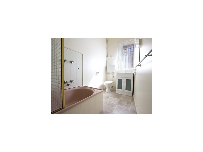 4/24 Marine Parade, St Kilda VIC 3182