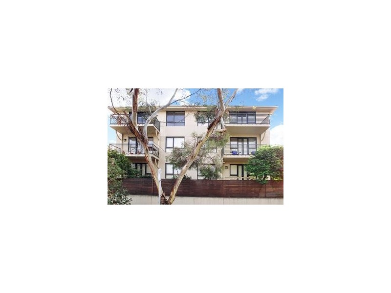 4/2 Robe Street, St Kilda VIC 3182