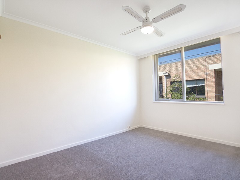 11/287 Barkly Street, St Kilda VIC 3182