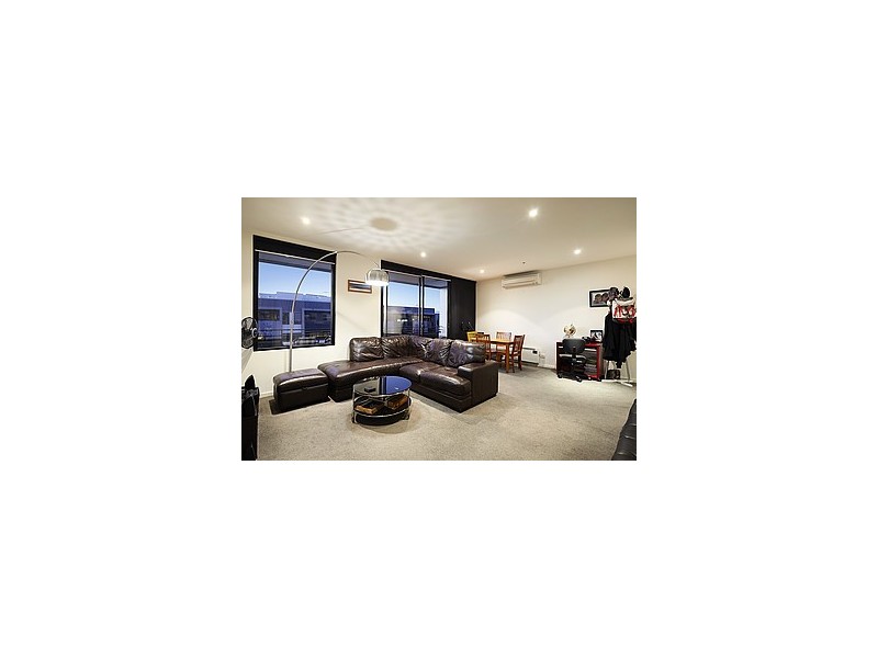 C602/166 Rouse Street, Port Melbourne VIC 3207