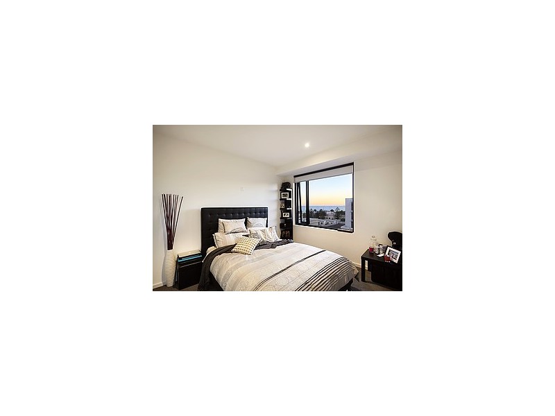 C602/166 Rouse Street, Port Melbourne VIC 3207