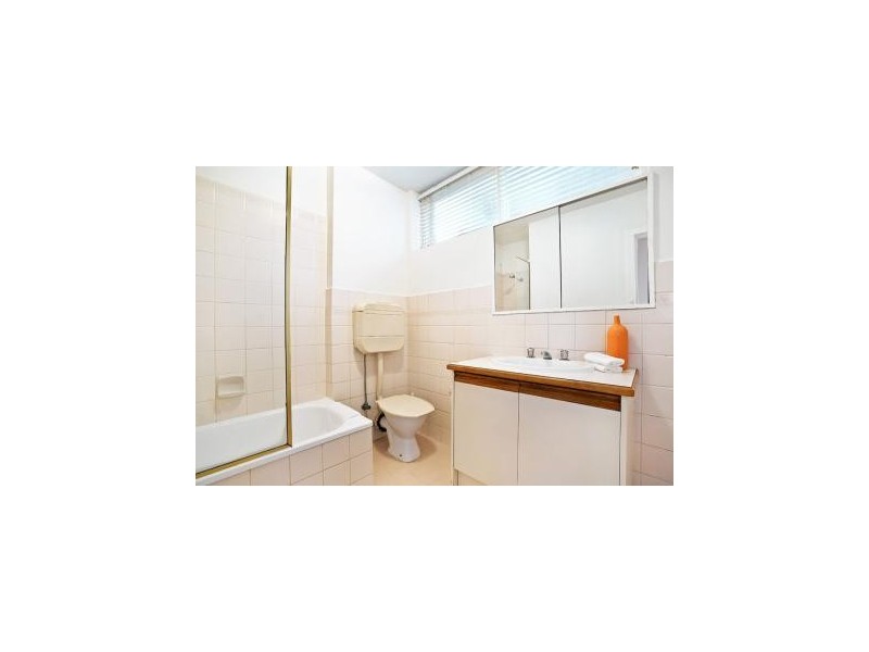 6/51 Chapel Street, St Kilda VIC 3182