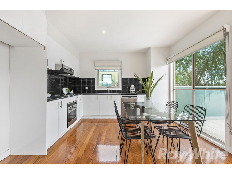 1/17 Martin Street, St Kilda VIC 3182