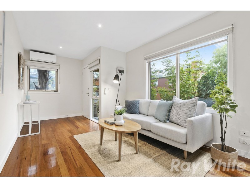 1/17 Martin Street, St Kilda VIC 3182