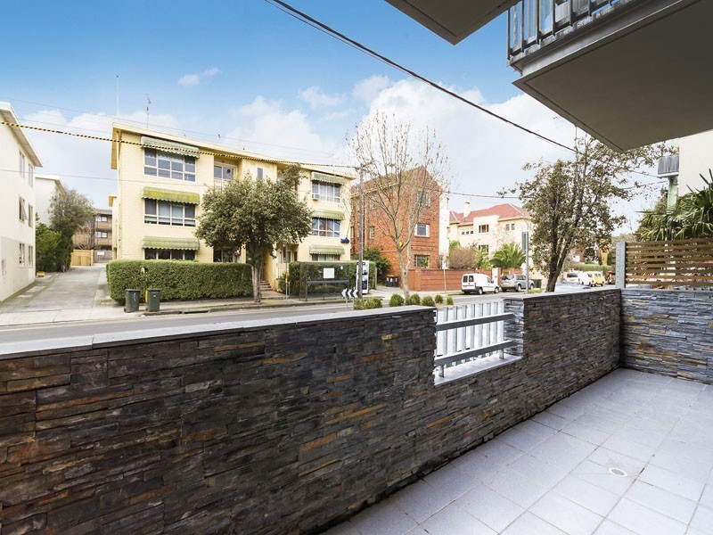 9/220 Barkly Street, St Kilda VIC 3182