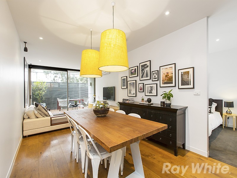 2/157 Peel Street, Windsor VIC 3181