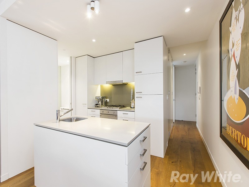 2/157 Peel Street, Windsor VIC 3181