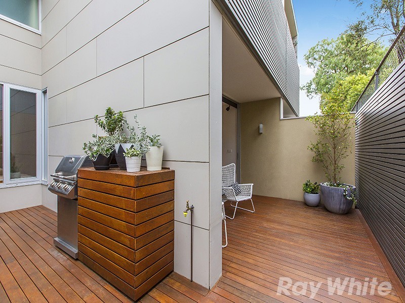 2/157 Peel Street, Windsor VIC 3181