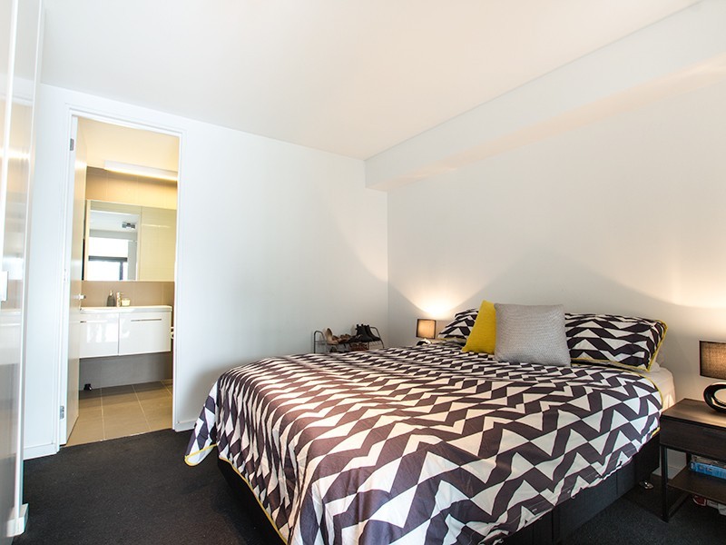 202/131 Acland Street, St Kilda VIC 3182