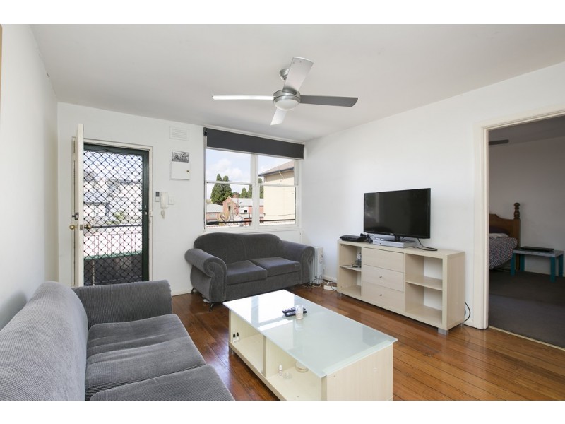 18/72-74 Carlisle Street, St Kilda VIC 3182