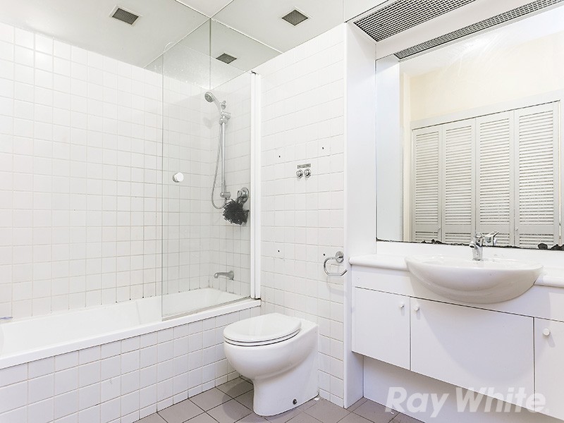 32/1 St Kilda Road, St Kilda VIC 3182
