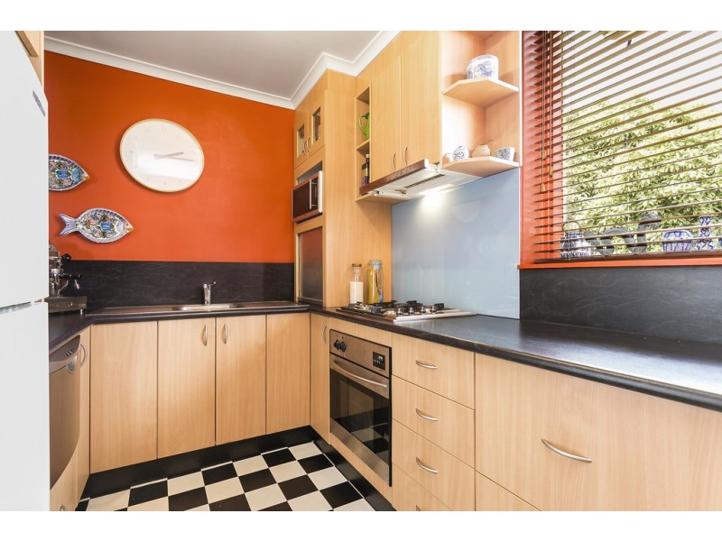 4/27 Alma Grove, St Kilda VIC 3182