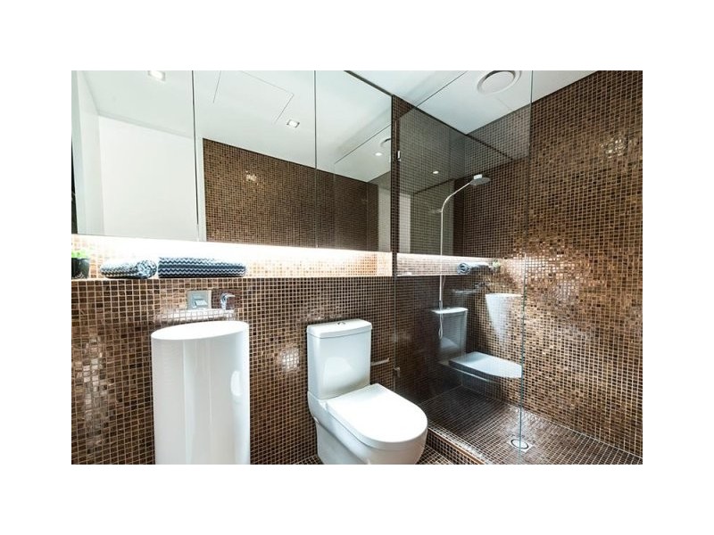 106/72 Acland Street, St Kilda VIC 3182