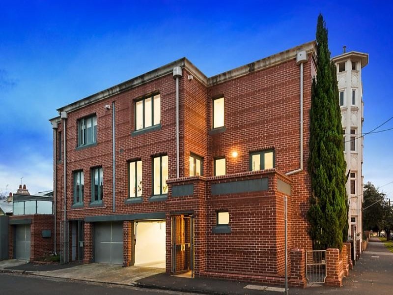 1a West Beach rd, St Kilda West VIC 3182