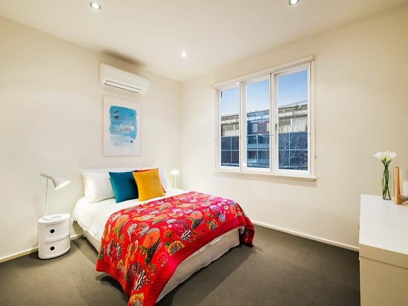 1a West Beach rd, St Kilda West VIC 3182