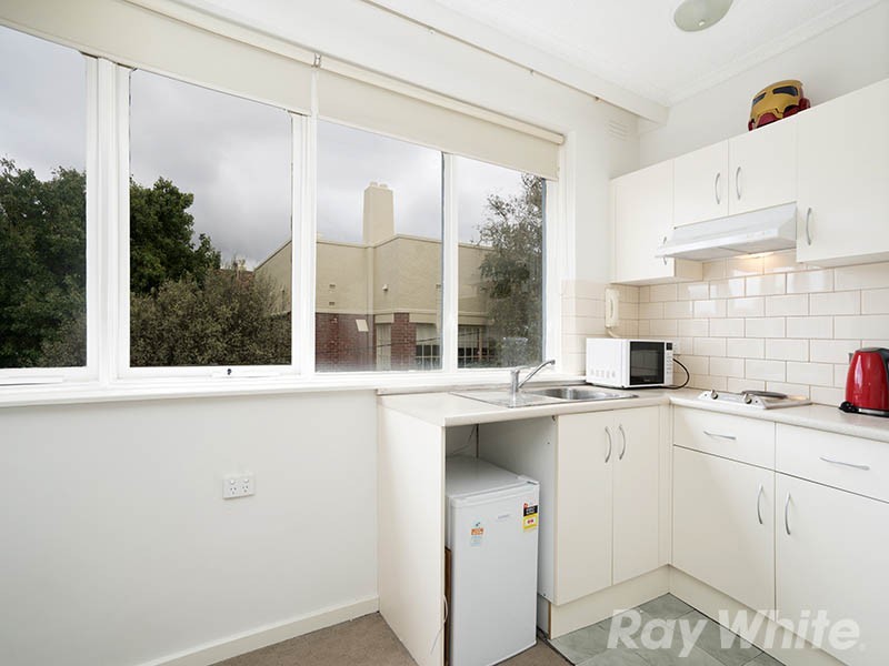 11/1 Acland Street, St Kilda VIC 3182