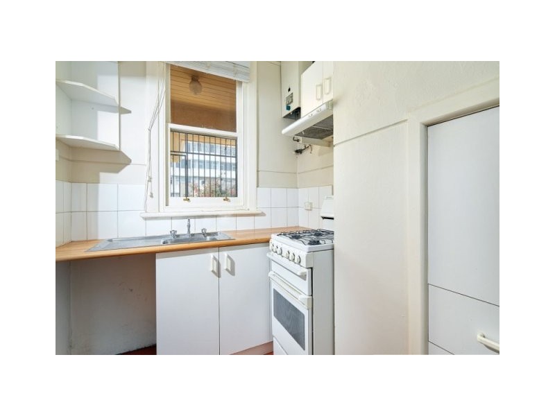 7/16 Marine Parade, St Kilda VIC 3182