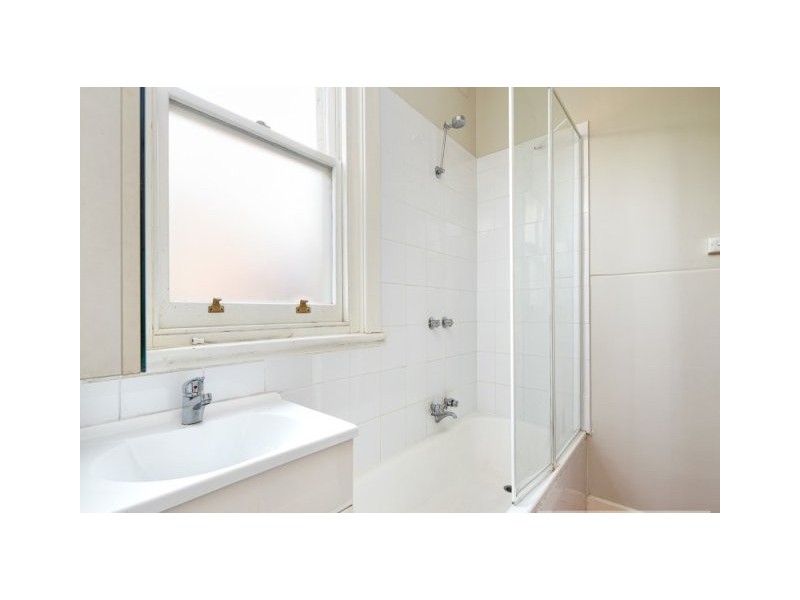 7/16 Marine Parade, St Kilda VIC 3182