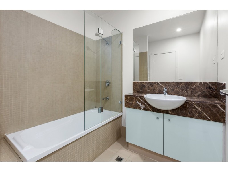 24/14 Fitzroy Street, St Kilda VIC 3182