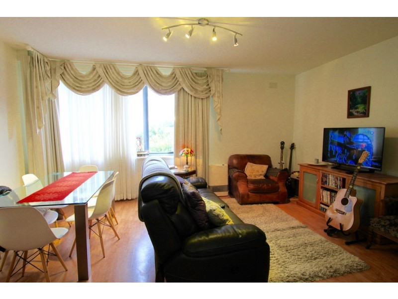 11/2a Robe Street, St Kilda VIC 3182