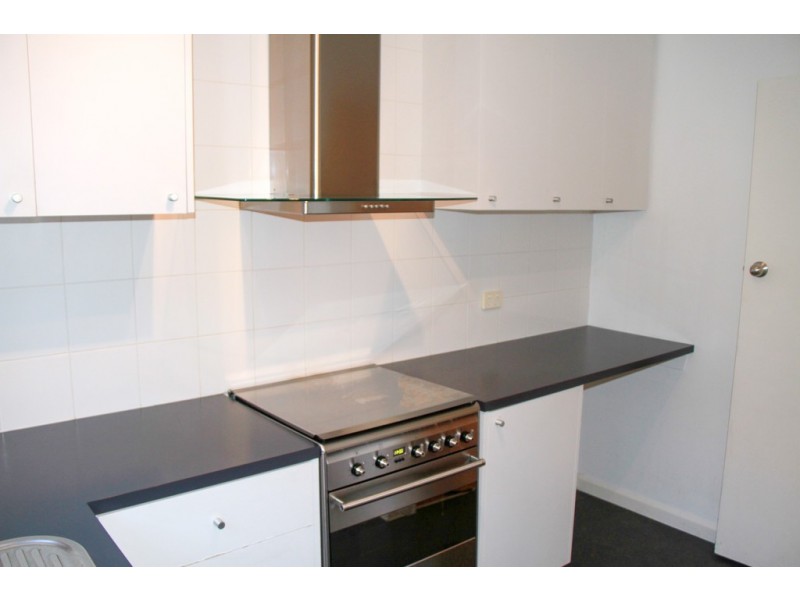 2/99 Westbury Street, St Kilda East VIC 3183