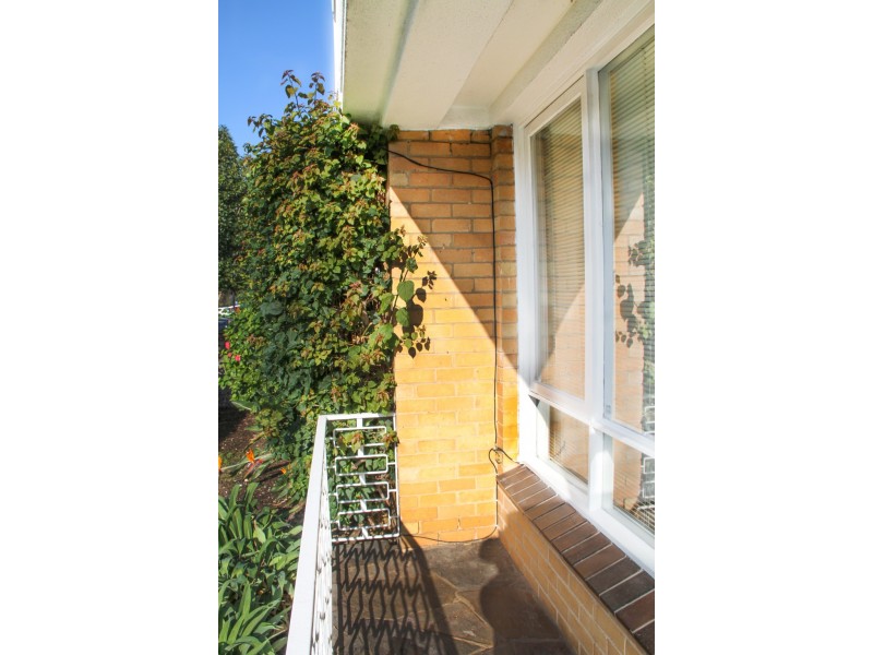 2/99 Westbury Street, St Kilda East VIC 3183