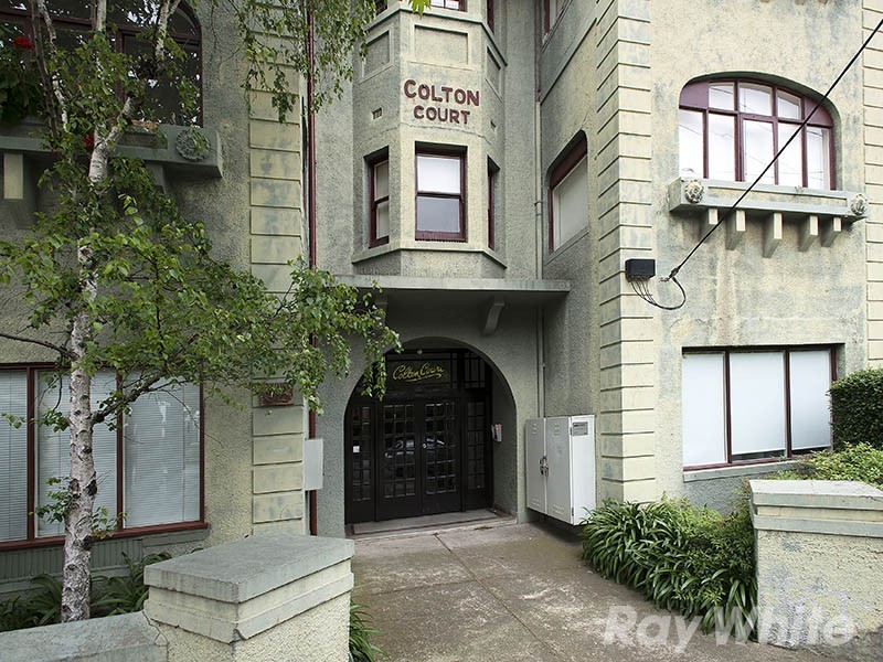 7/92 Barkly, St Kilda VIC 3182
