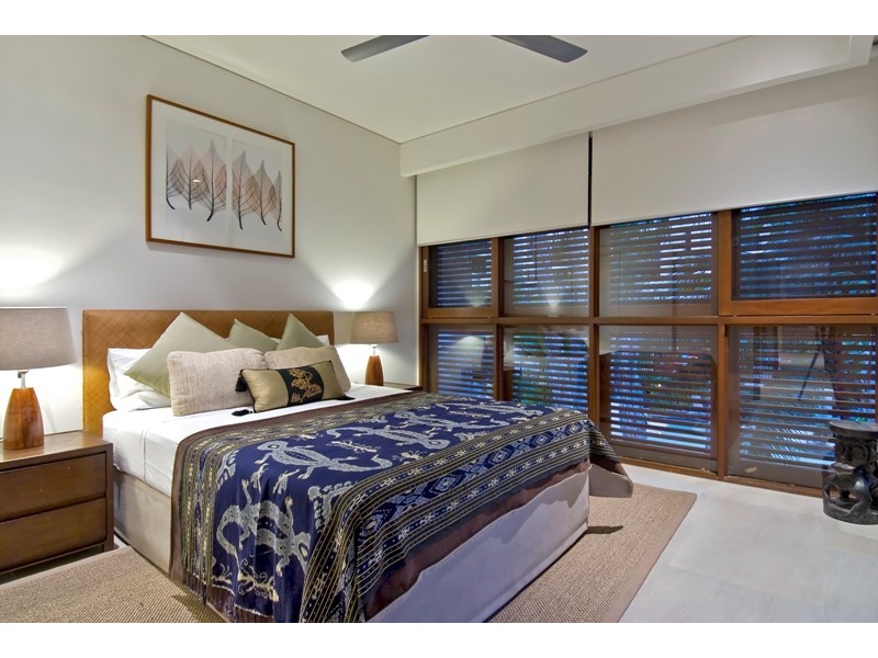 Palm Cove QLD 4879
