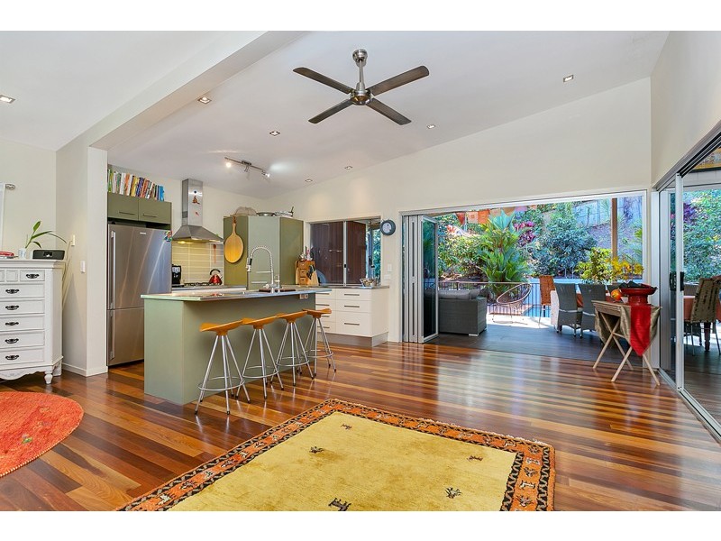 68 Roberts Drive, Trinity Beach QLD 4879