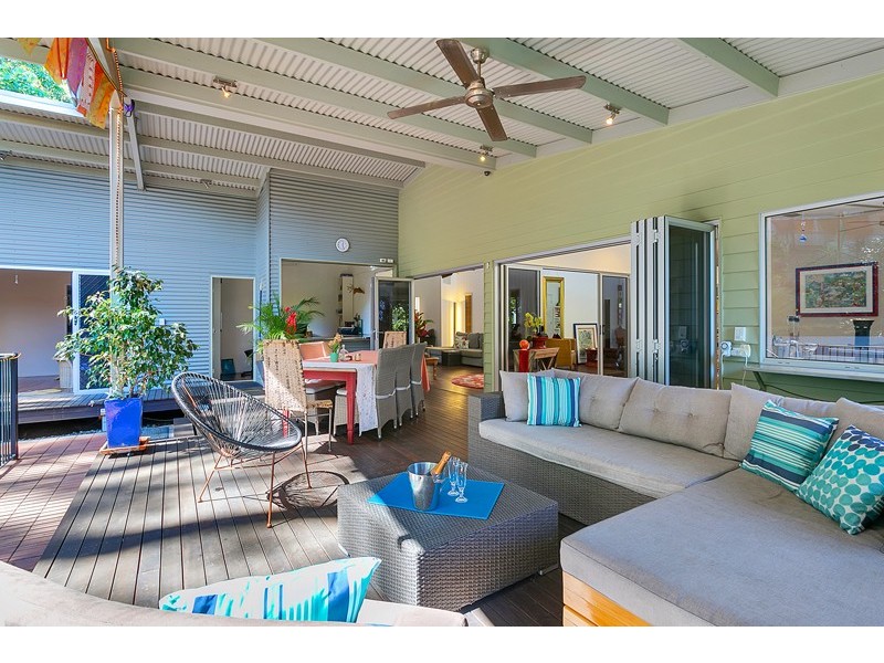 68 Roberts Drive, Trinity Beach QLD 4879