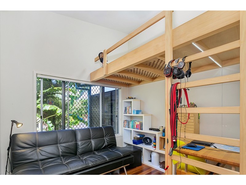 68 Roberts Drive, Trinity Beach QLD 4879